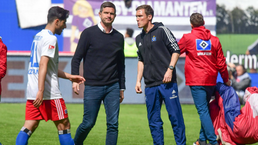 Verpassten den HSV-Aufstieg: Ralf Becker (Mitte) und Hannes Wolf (© imago images)