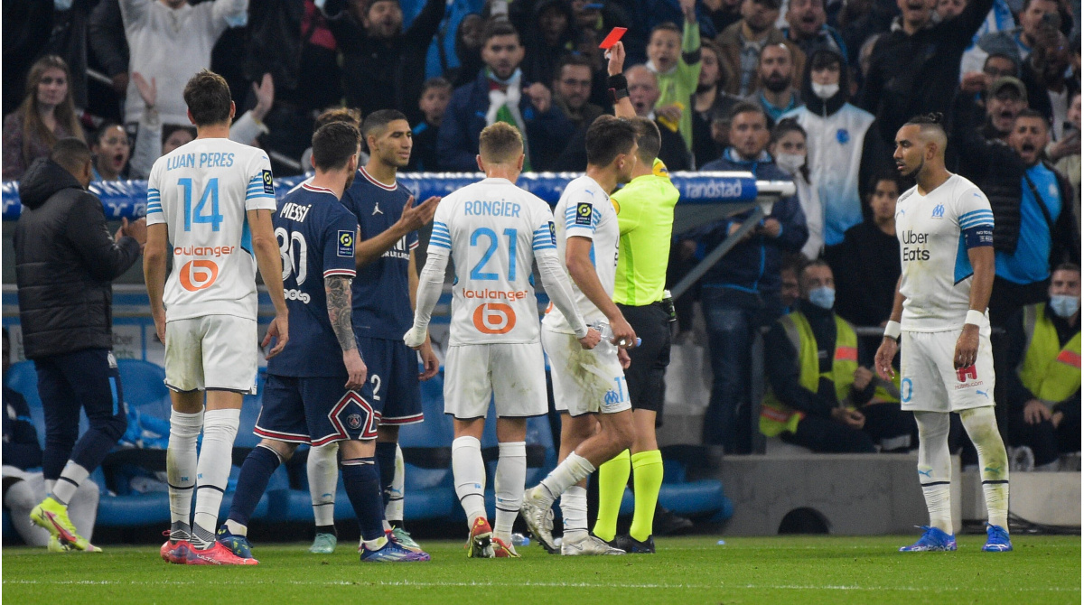Vertolking Vies Opstand PSG draws outnumbered in Marseille - Olympique Lyon play away 2-0 lead -  Archyworldys