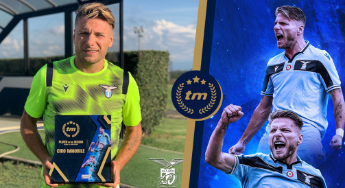 Ciro Immobile receives his Transfermarkt award at Lazio’s training ground