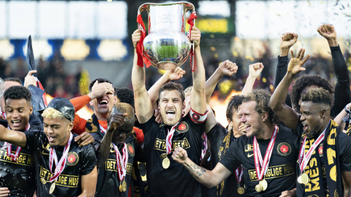 © imago images - Der FC Midtjylland feiert 2020 den 3. Titel seit 2015