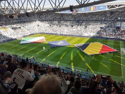 © SpearMaker619 - 41.000 Fans passen in Juventus' Allianz Stadium