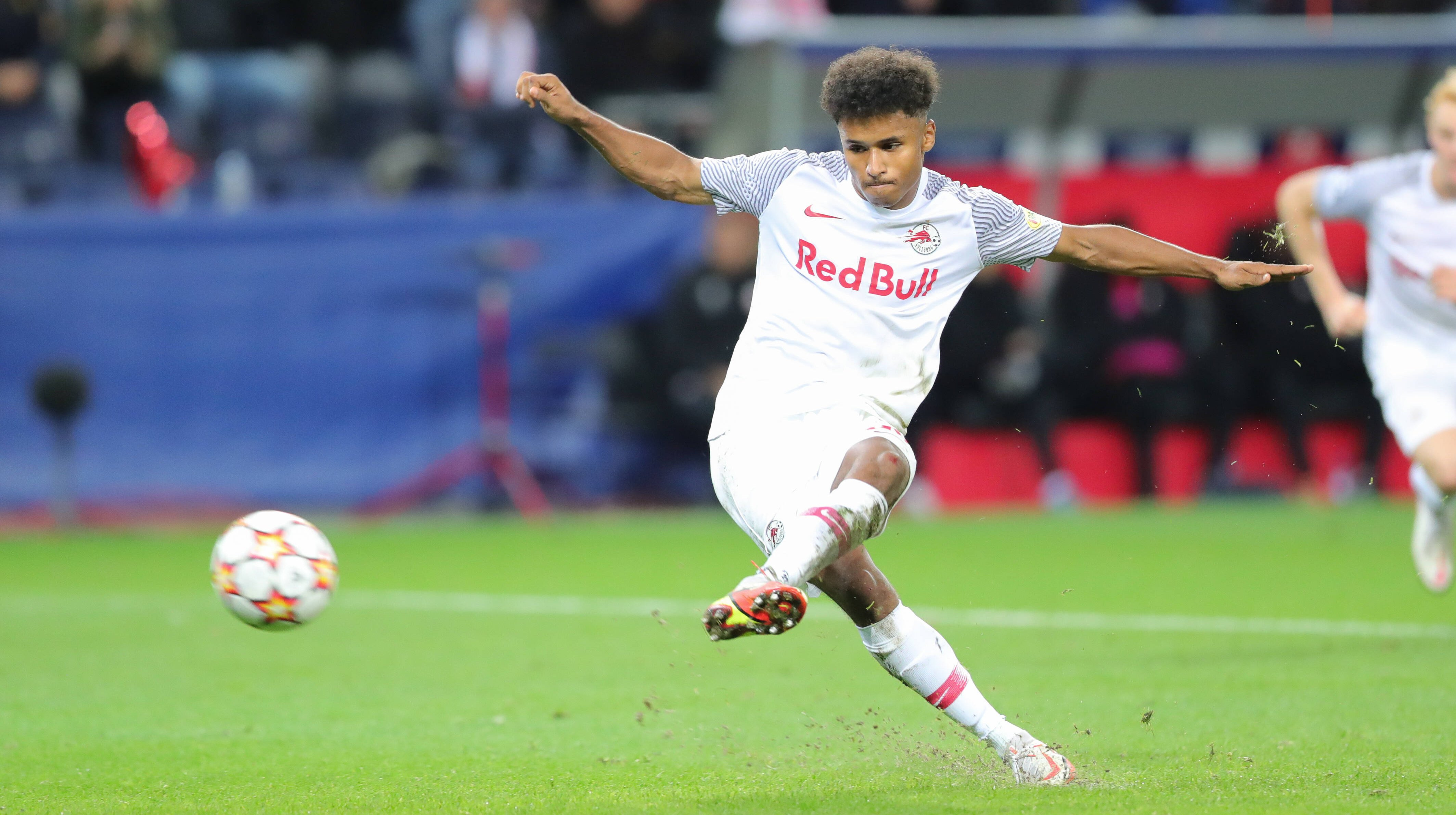 Bayern Munich discuss Adeyemi transfer in January - Loan back to Salzburg | Transfermarkt