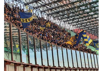 San Siro: Die Fans von Hellas Verona beim Auswärtsspiel gegen Milan