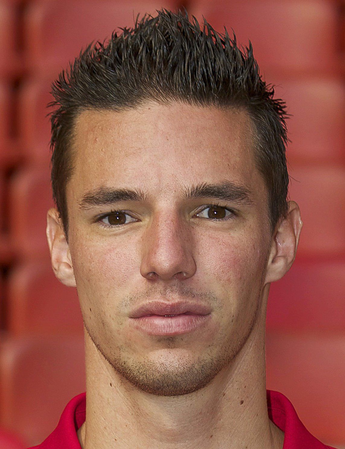 Nick Viergever Player Profile 19 20 Transfermarkt
